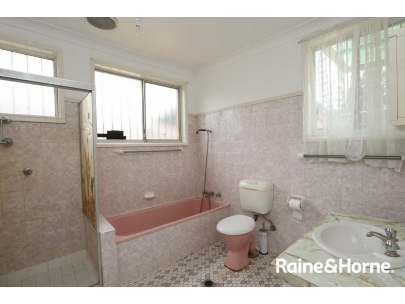 233 George St, Bathurst NSW 2795