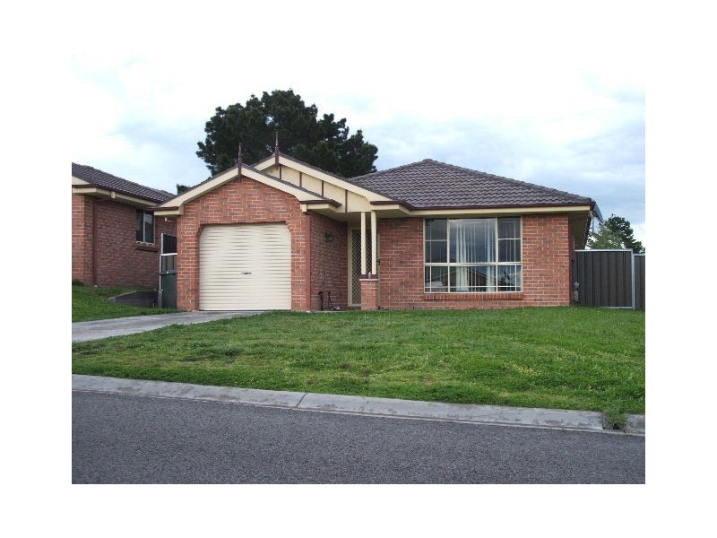 15A Dees Cl, Bathurst NSW 2795
