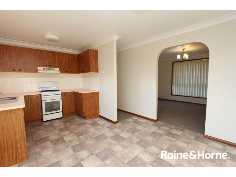 45 Opperman Way, Windradyne NSW 2795