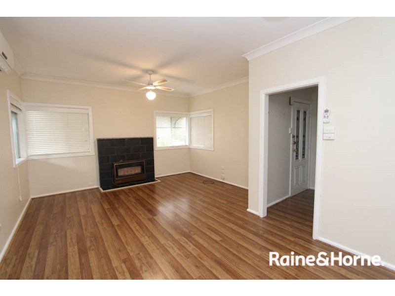 27 Vittoria St, Bathurst NSW 2795