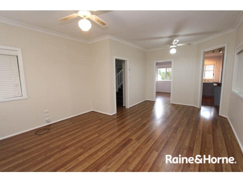 27 Vittoria St, Bathurst NSW 2795