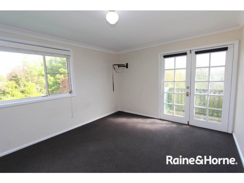 27 Vittoria St, Bathurst NSW 2795