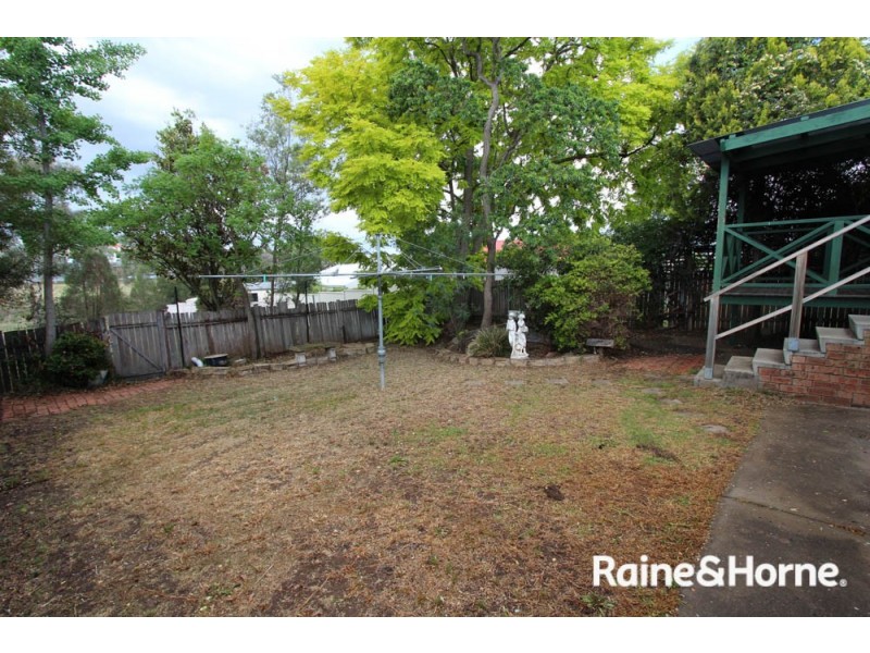 27 Vittoria St, Bathurst NSW 2795