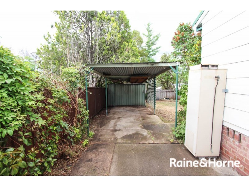 27 Vittoria St, Bathurst NSW 2795