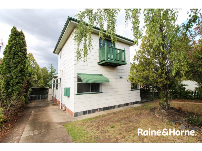 27 Vittoria St, Bathurst NSW 2795