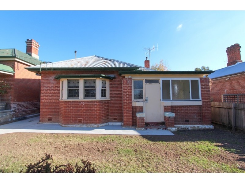 18 Morrisset Street, Bathurst NSW 2795