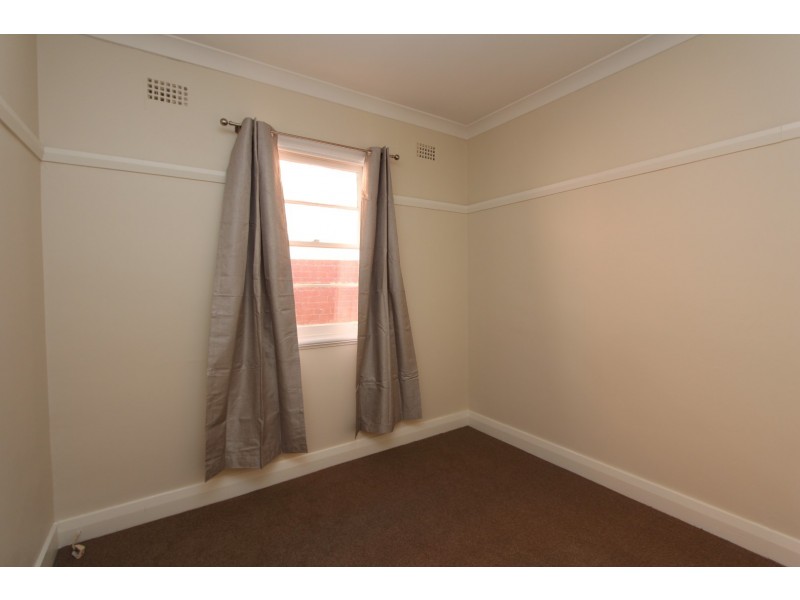 18 Morrisset Street, Bathurst NSW 2795