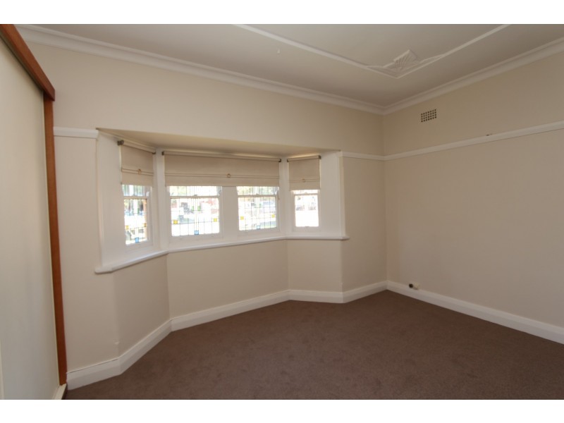 18 Morrisset Street, Bathurst NSW 2795