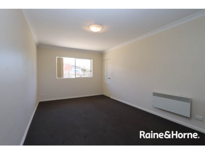 2/111-115 Lambert Street, Bathurst NSW 2795