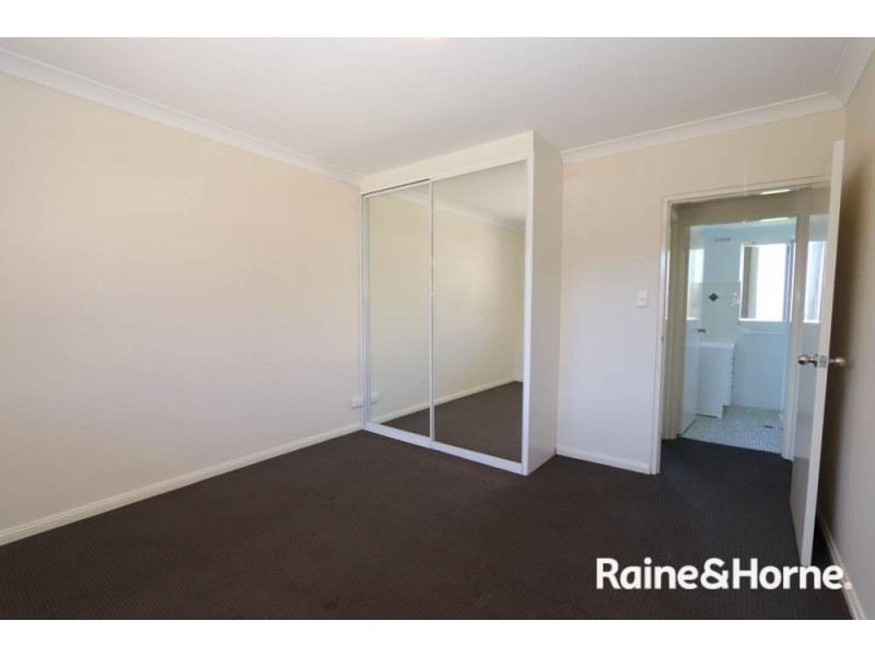 2/111-115 Lambert Street, Bathurst NSW 2795