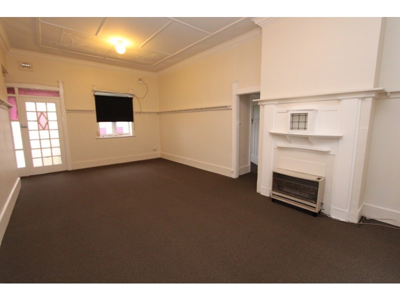 178 Stewart Street, Bathurst NSW 2795