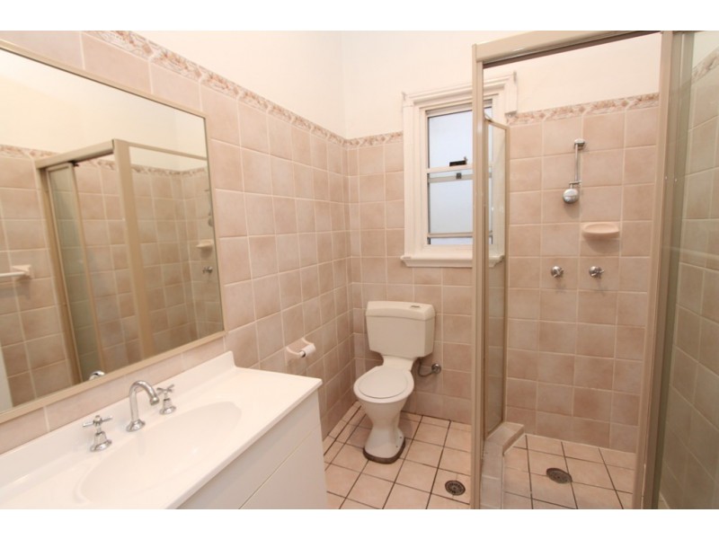 178 Stewart Street, Bathurst NSW 2795