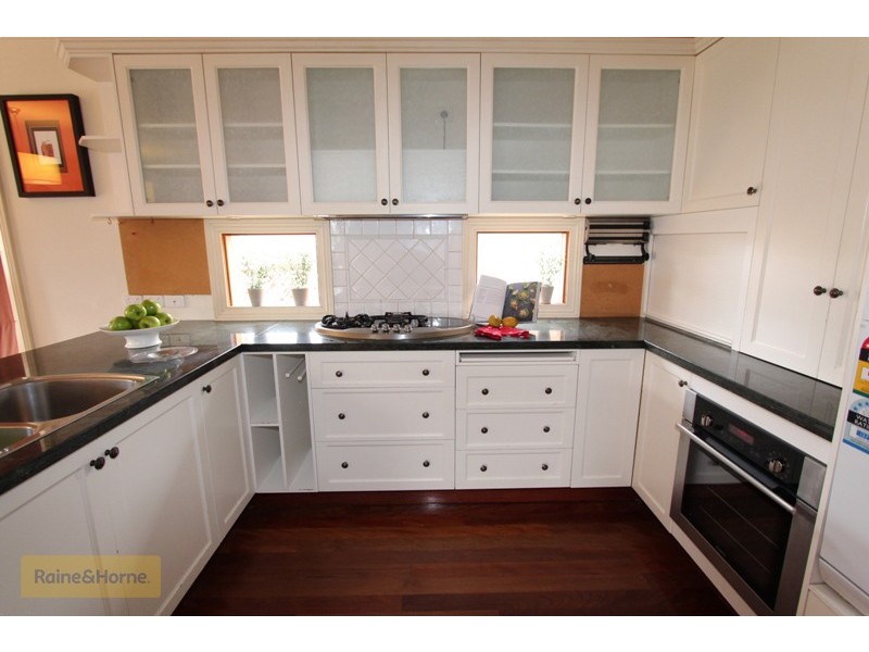 169 Keppel St, Bathurst NSW 2795