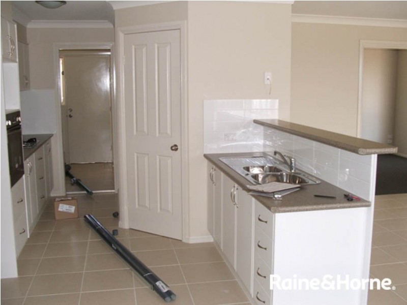 50 Darwin Drive, Bathurst NSW 2795