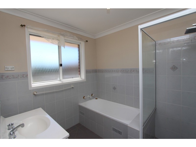 3 Richardson St, Bathurst NSW 2795