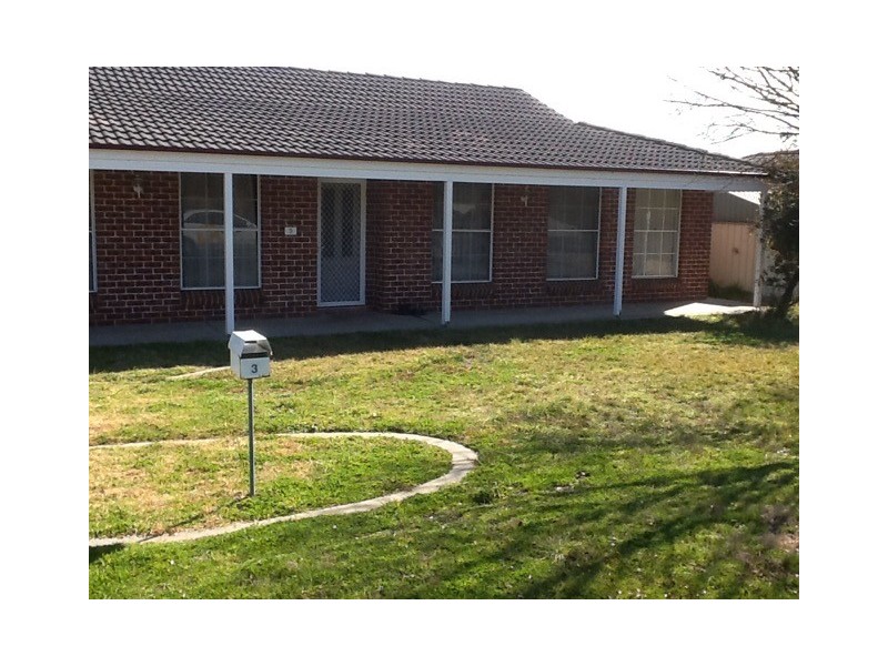 3 Richardson St, Bathurst NSW 2795
