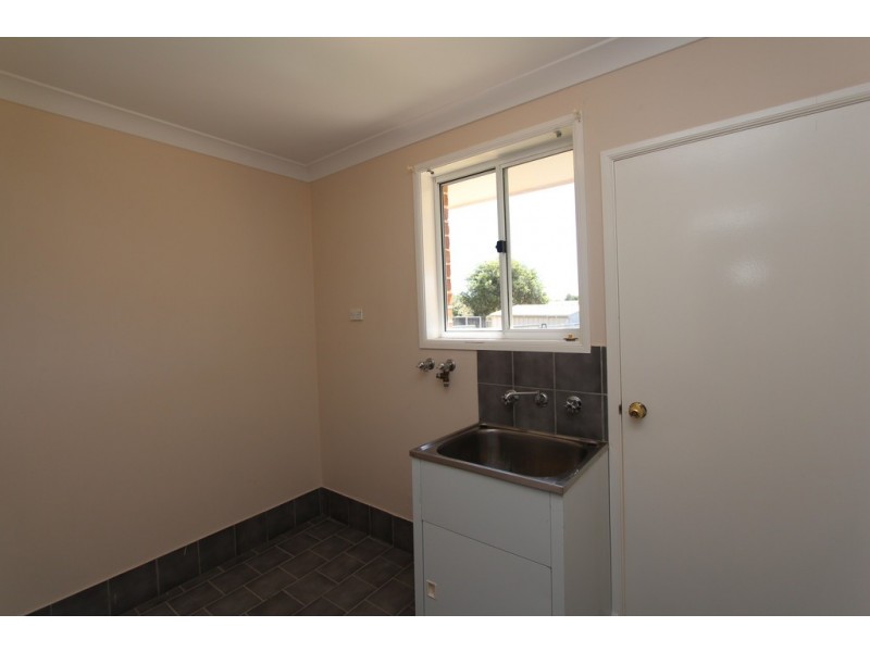 3 Richardson St, Bathurst NSW 2795