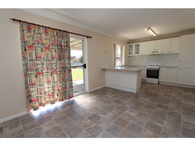 3 Richardson St, Bathurst NSW 2795