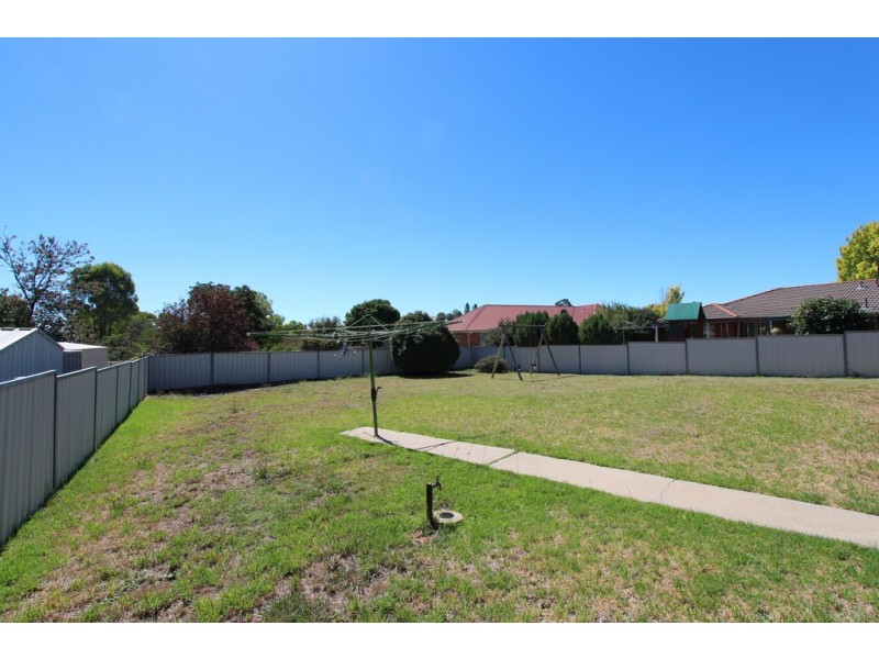 3 Richardson St, Bathurst NSW 2795