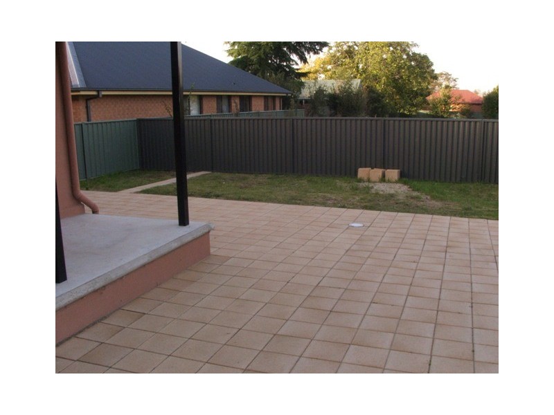 141 Keppel Street, Bathurst NSW 2795
