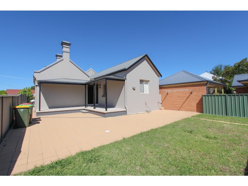 141 Keppel Street, Bathurst NSW 2795