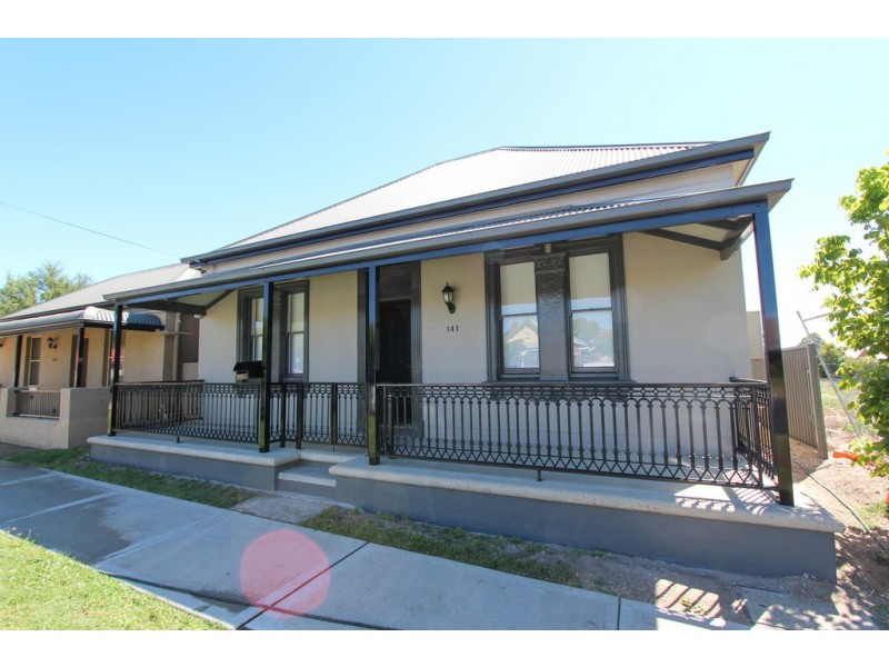 141 Keppel Street, Bathurst NSW 2795