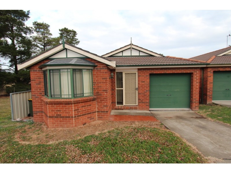 1/66 Bonnor St, Kelso NSW 2795