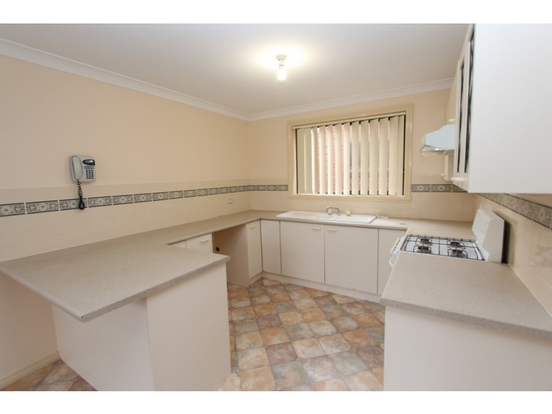 1/66 Bonnor St, Kelso NSW 2795