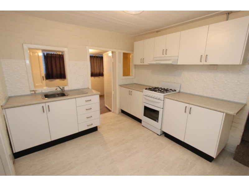 62 Seymour Street, Bathurst NSW 2795