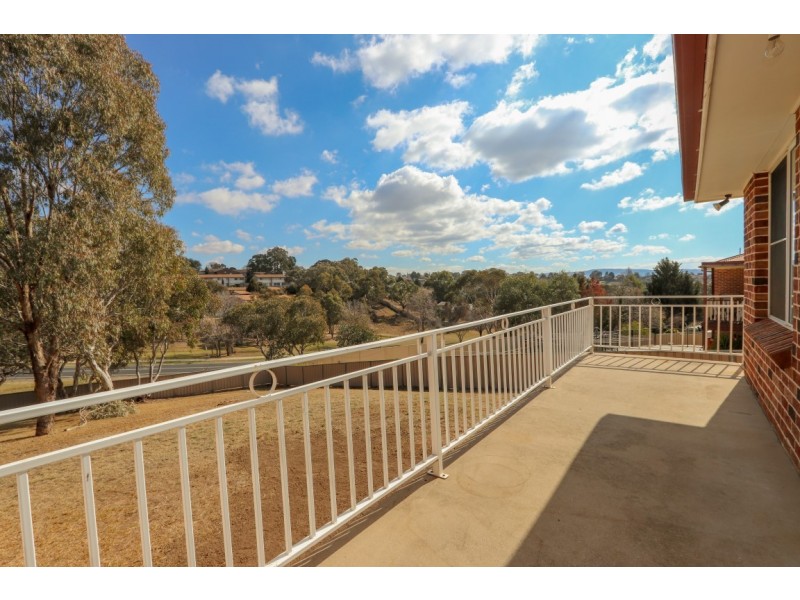 19 Kurumben Place, Bathurst NSW 2795