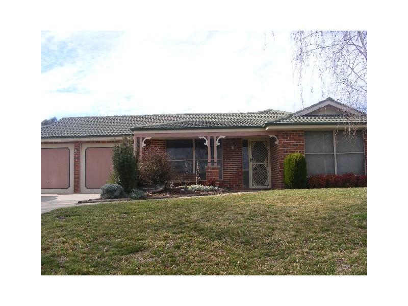 16 Darcy, Bathurst NSW 2795