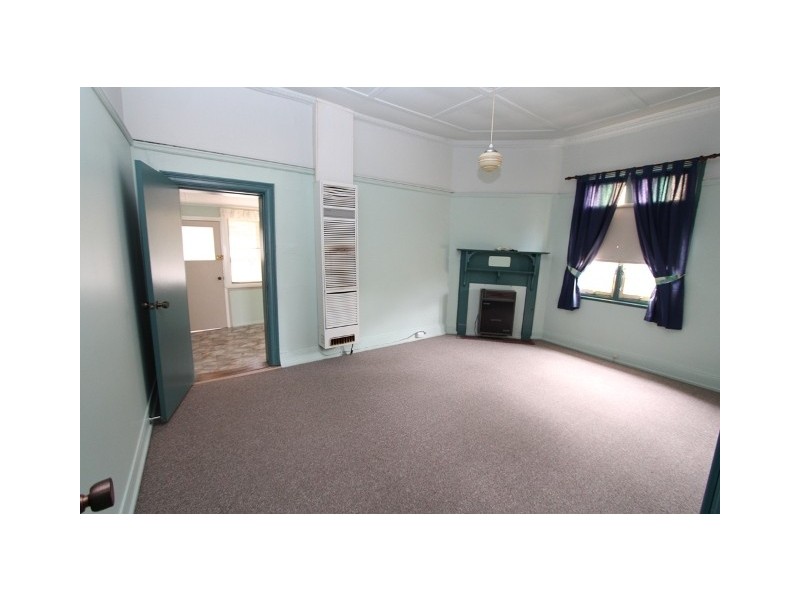 259 Bentinck St, Bathurst NSW 2795