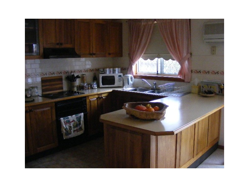 2/106 Piper, Bathurst NSW 2795