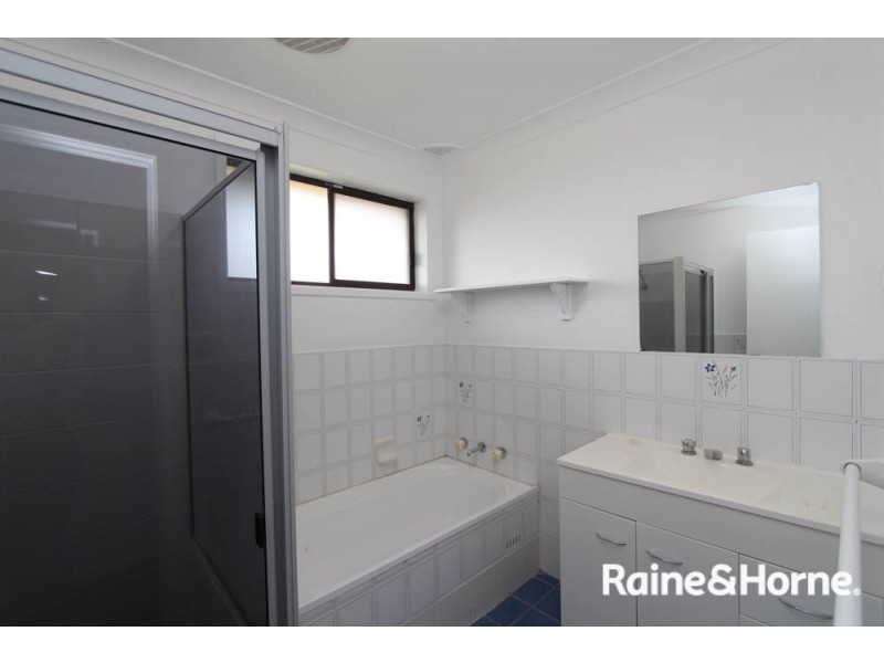 13 Trumper Place, Windradyne NSW 2795