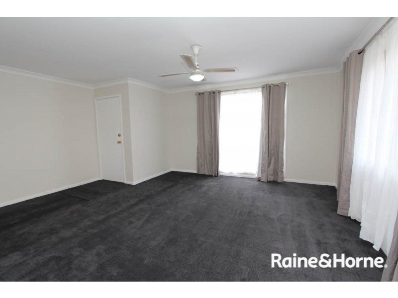 13 Trumper Place, Windradyne NSW 2795
