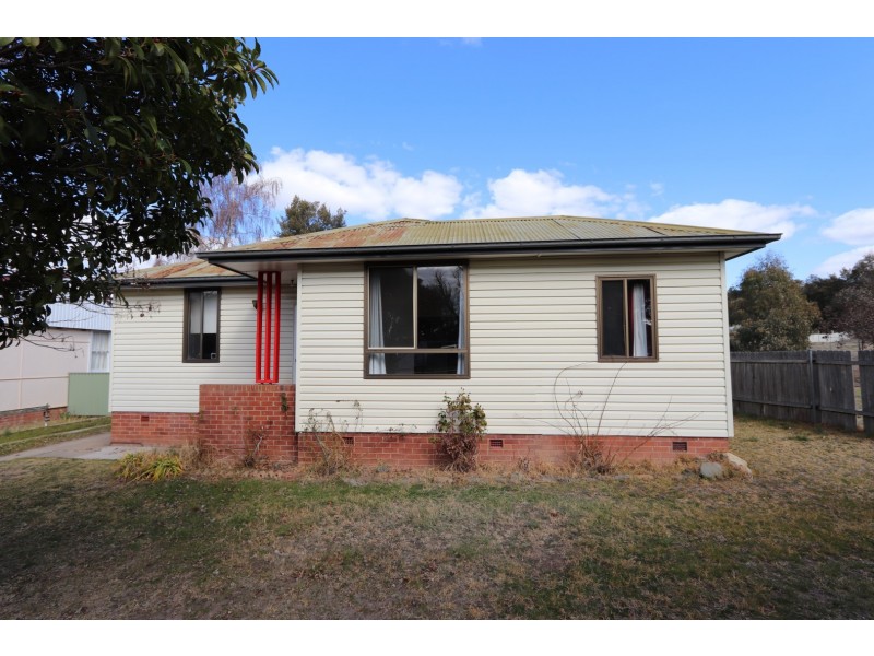 380 Stewart Street, Bathurst NSW 2795