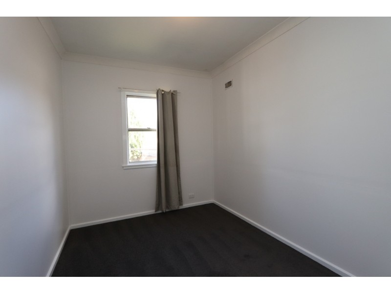 380 Stewart Street, Bathurst NSW 2795