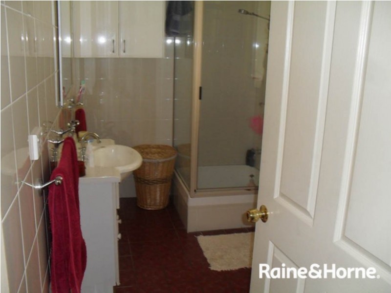 115 Russell Street, Bathurst NSW 2795