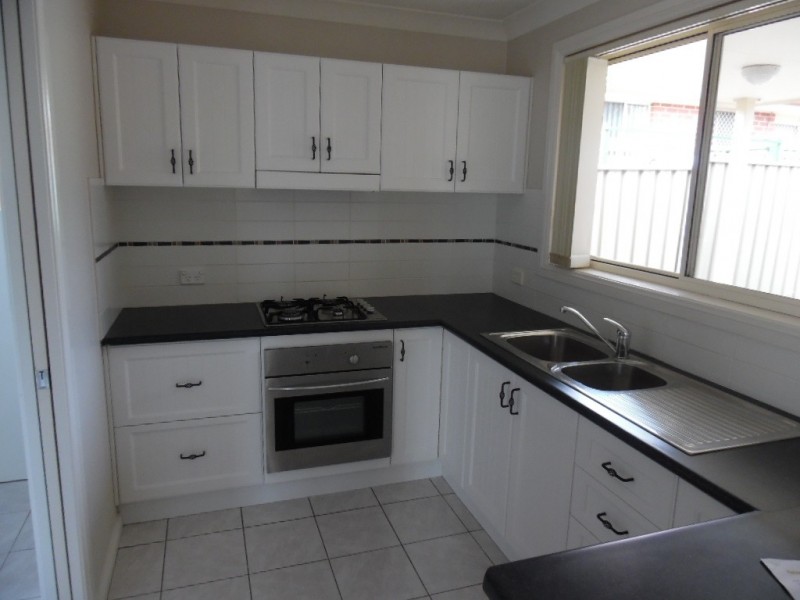 2/60A Morrisset St, Bathurst NSW 2795