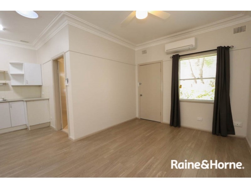 3/257 George Street, Bathurst NSW 2795