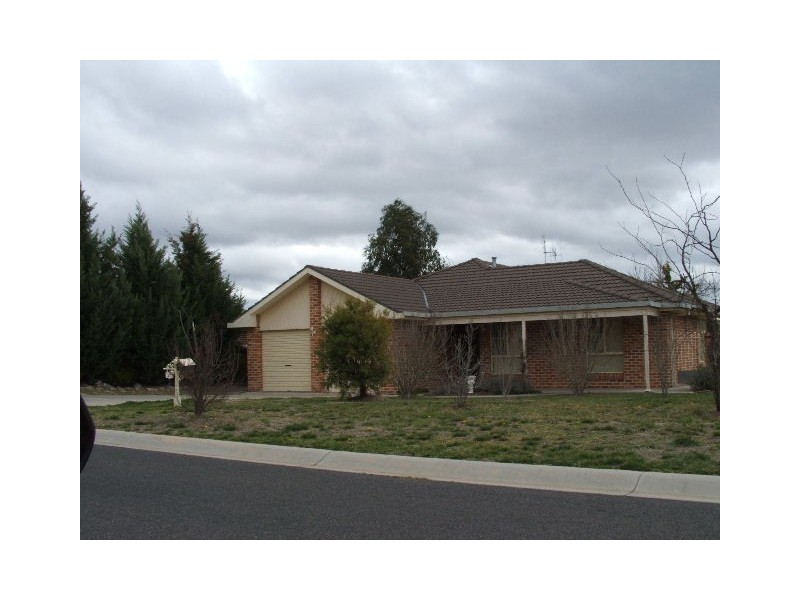 51 Abercrombie drive, Bathurst NSW 2795