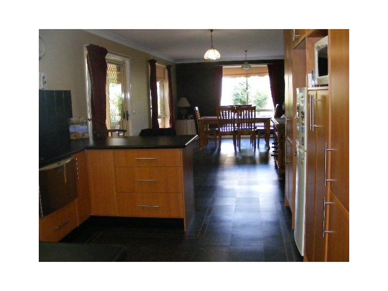 3 Garrett St, Bathurst NSW 2795