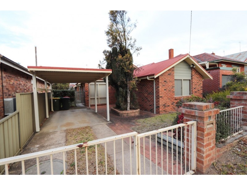 222 Peel St, Bathurst NSW 2795