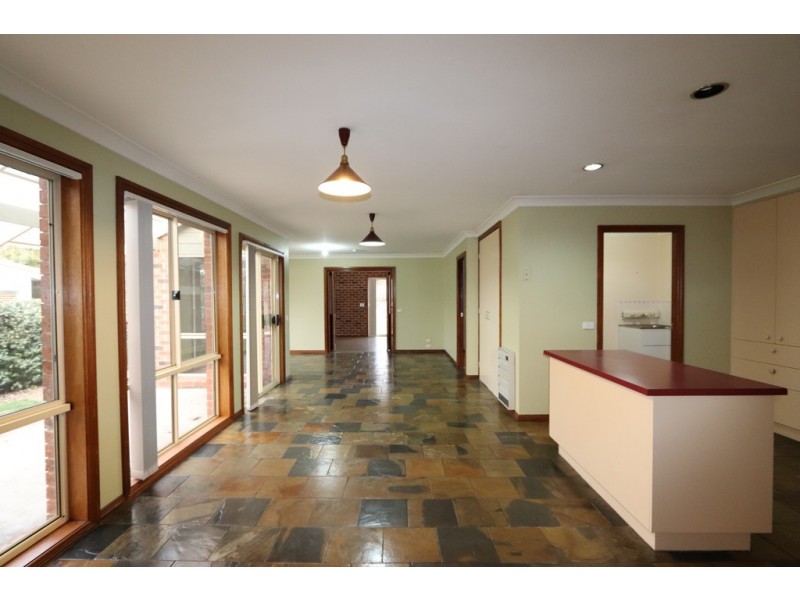 222 Peel St, Bathurst NSW 2795