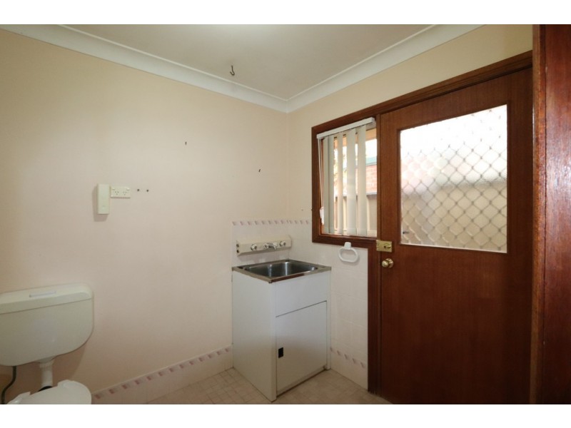 222 Peel St, Bathurst NSW 2795