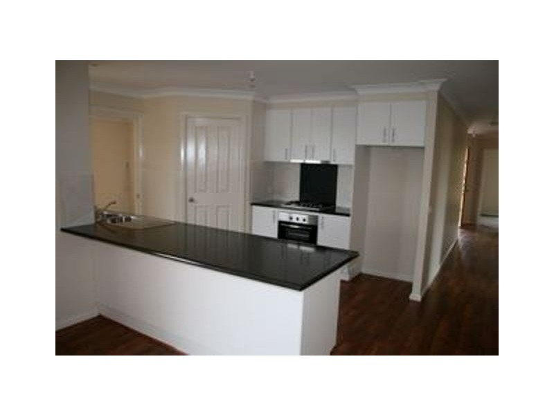 5 Adam St, Bathurst NSW 2795