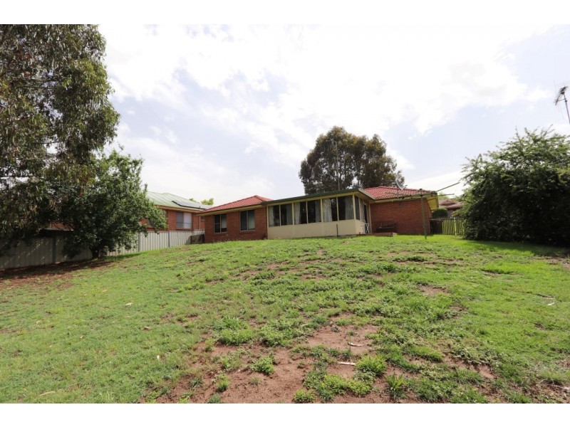 66 Abercrombie Dr, Bathurst NSW 2795