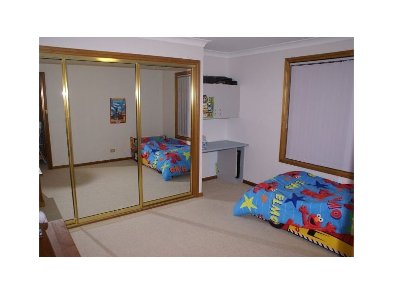 11 Abercrombie Dr, Bathurst NSW 2795