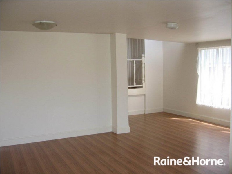 103 Stewart St, Bathurst NSW 2795