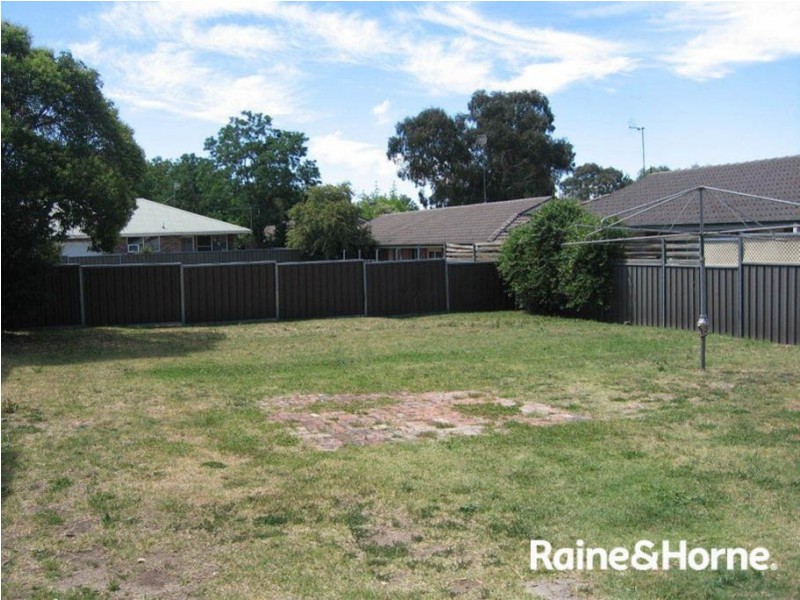 103 Stewart St, Bathurst NSW 2795